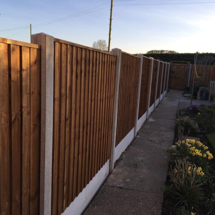 Barnard Fencing LTD 5 star review on 24th March 2017