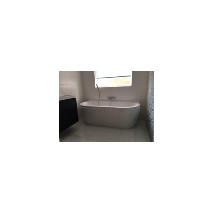 Ergonomic Designs Bathrooms 5 star review on 9th April 2021