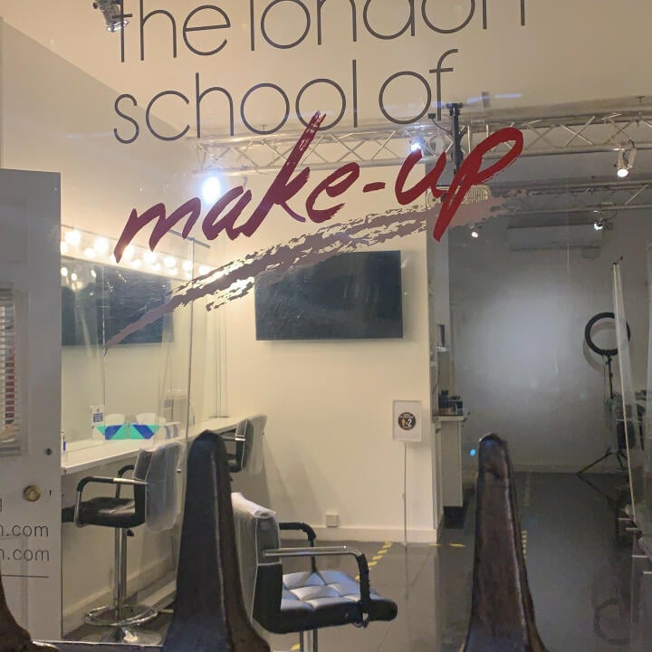The London School of Make-up 5 star review on 30th October 2020
