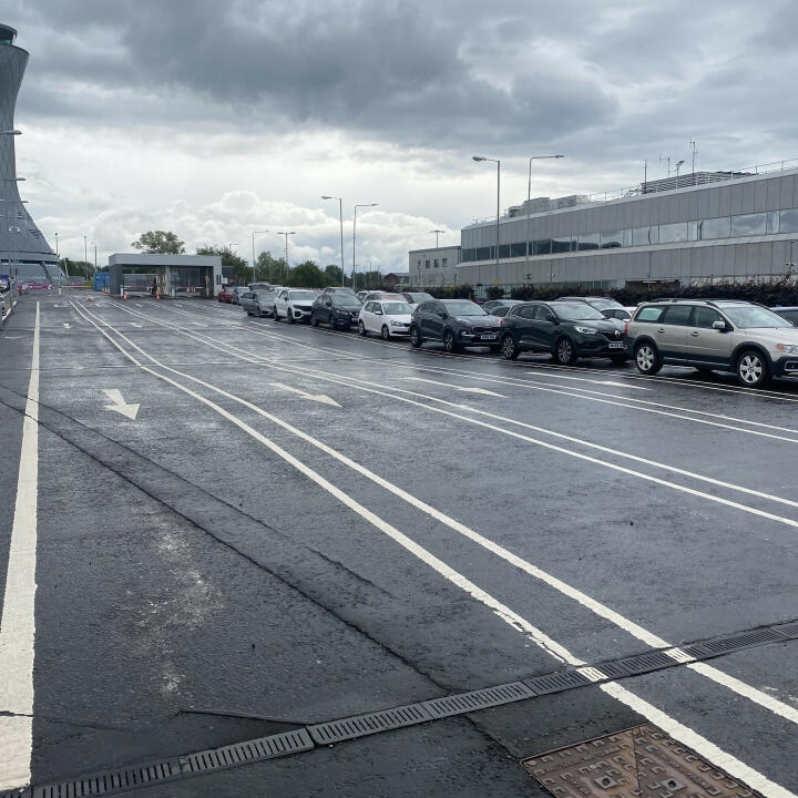 Edinburgh Airport Parking 5 star review on 25th July 2023