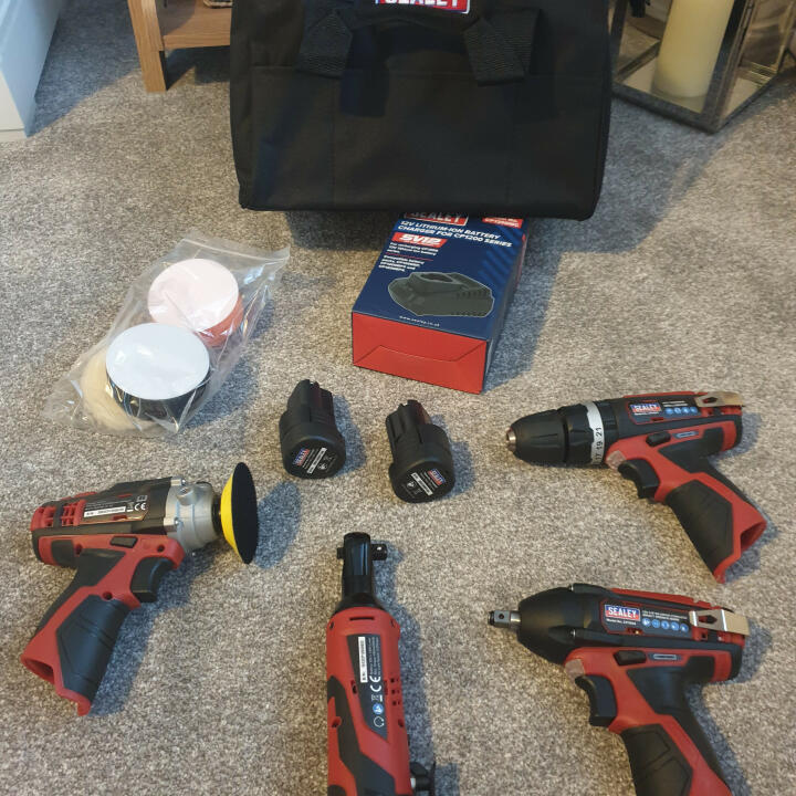 Alan Wadkins Tool Store 5 star review on 3rd February 2021