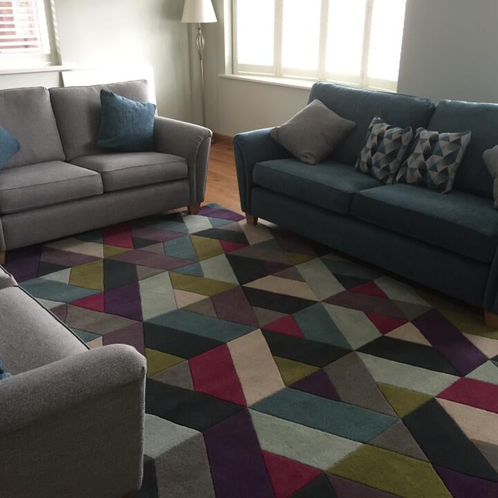 Modern Rugs UK 5 star review on 15th May 2019