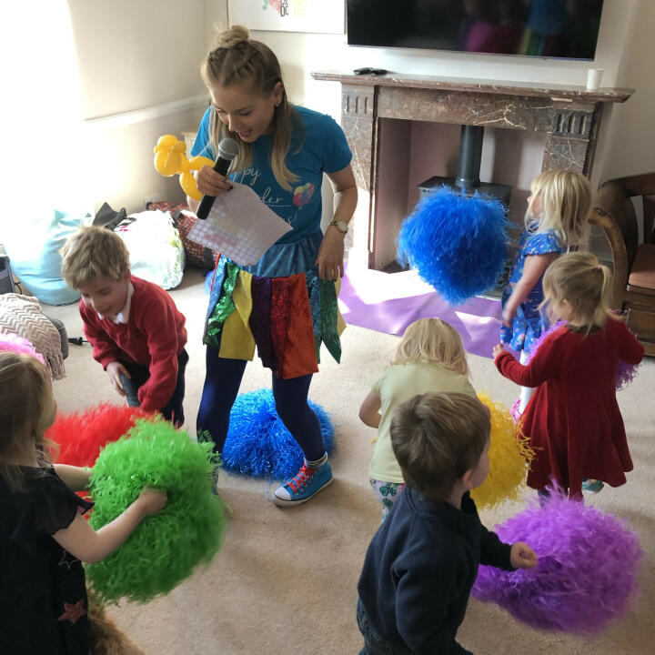 Happy Kinder Parties 5 star review on 15th April 2019