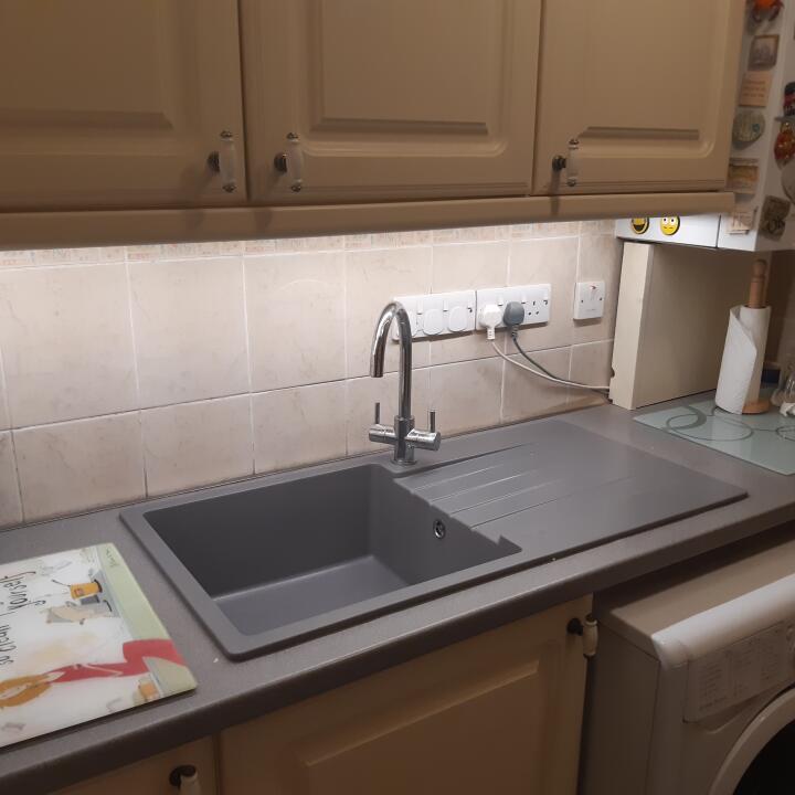 sinks-taps.com 5 star review on 1st January 2021