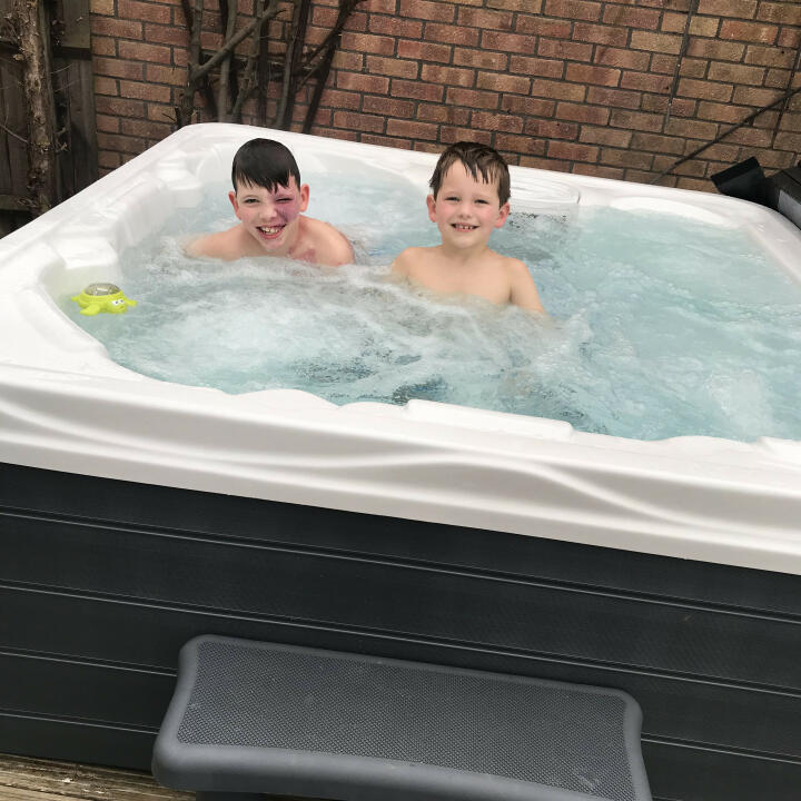 THEHOTTUBWAREHOUSE.CO.UK 5 star review on 6th March 2020