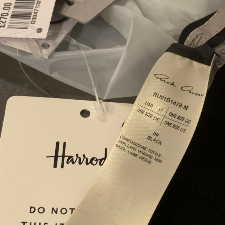 Harrods 1 star review on 12th January 2022