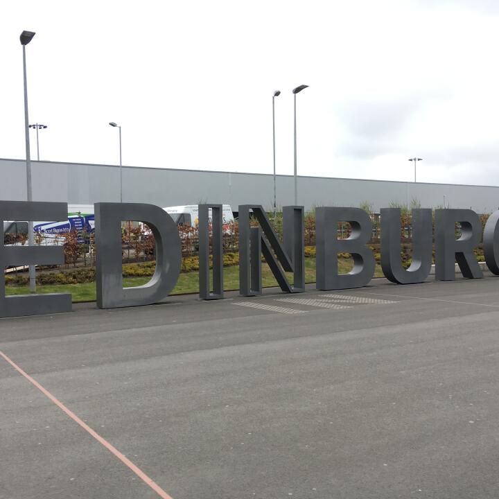 Edinburgh Airport 4 star review on 9th May 2017