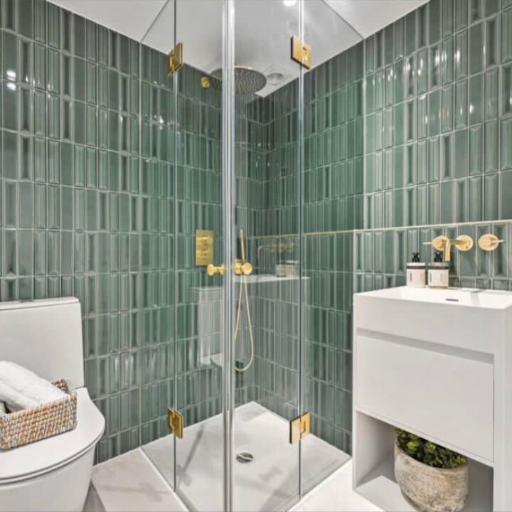 Aquaroc Bathrooms 5 star review on 4th June 2023