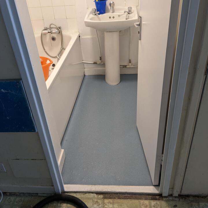 Rubberduck Bathrooms Ltd 5 star review on 15th May 2023