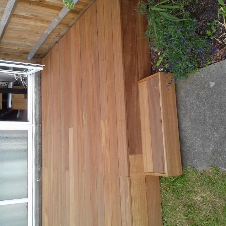 London Decking Company  5 star review on 11th June 2019