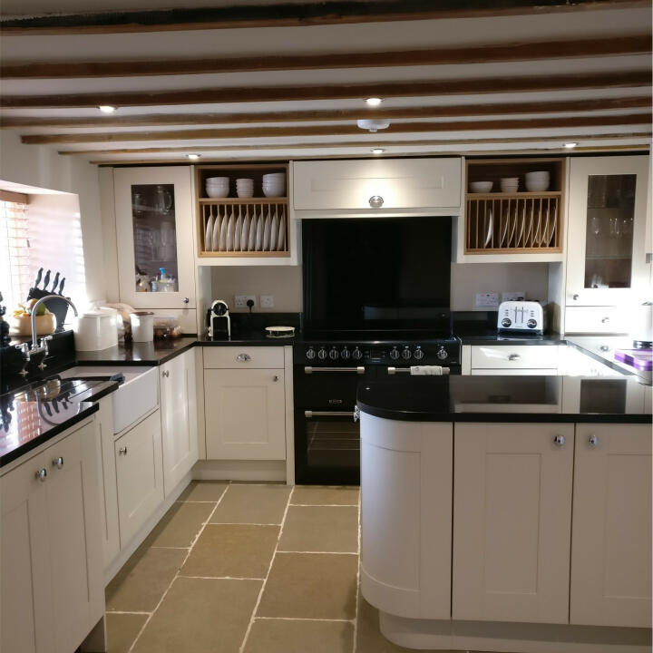 Statement Kitchens 5 star review on 10th April 2018