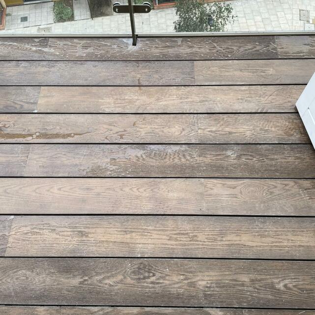 London Decking Company  5 star review on 4th October 2021