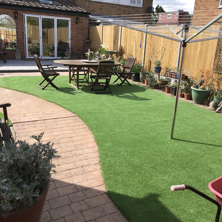 Artificial Grass Direct 5 star review on 9th April 2019