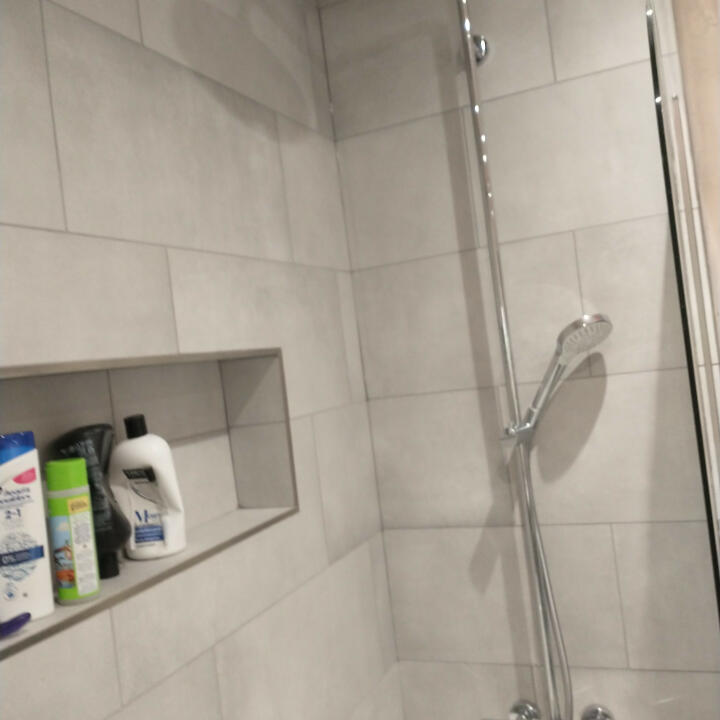 Ergonomic Designs Bathrooms 5 star review on 1st April 2021