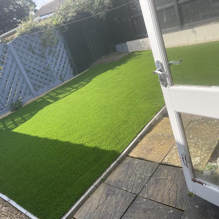 LazyLawn 5 star review on 1st October 2021