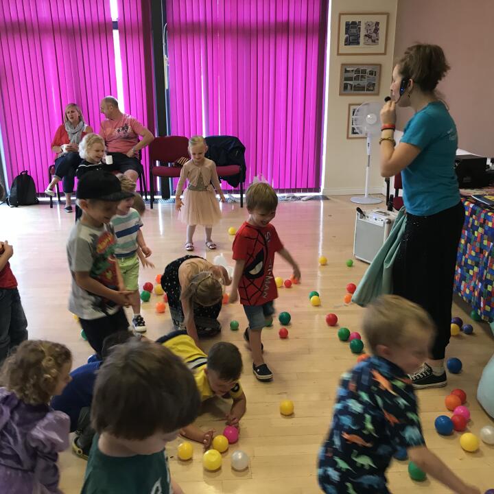 Happy Kinder Parties 5 star review on 31st July 2018