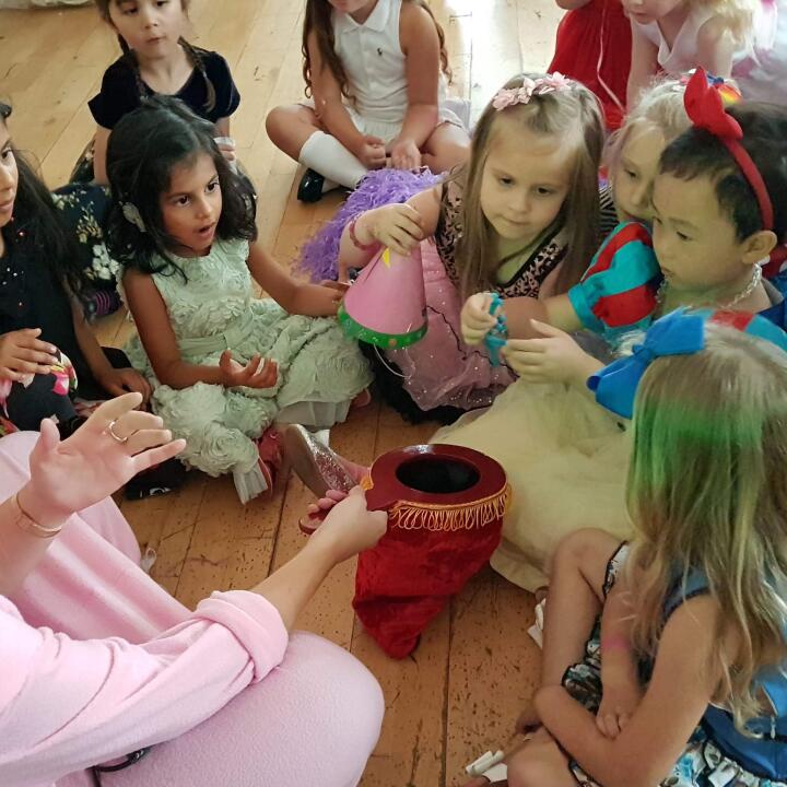Happy Kinder Parties 5 star review on 29th June 2018