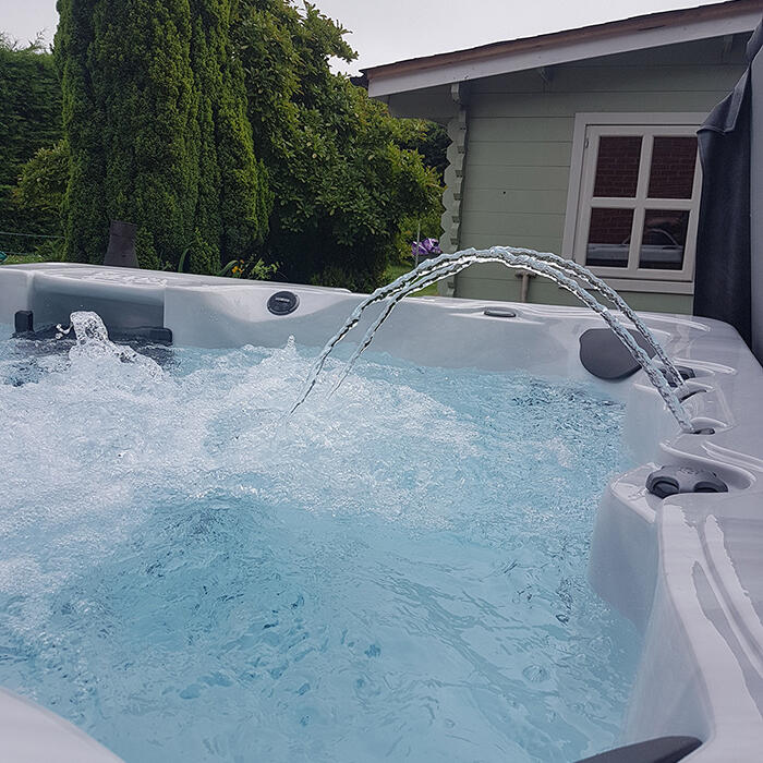 Hot Tubs Hampshire 5 star review on 30th May 2018