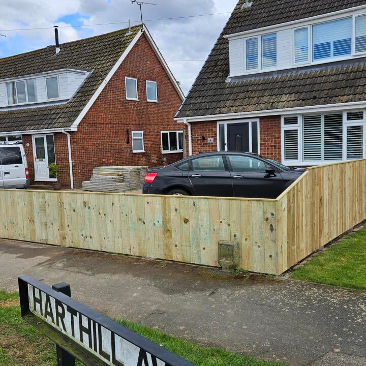 Welch Fencing Limited 5 star review on 15th April 2024