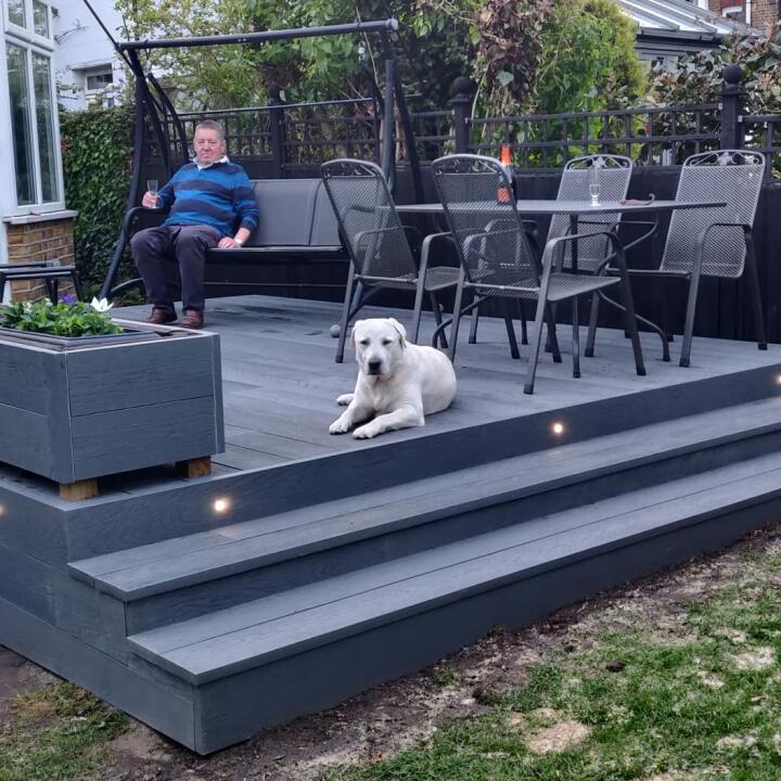 London Decking Company  5 star review on 16th May 2021
