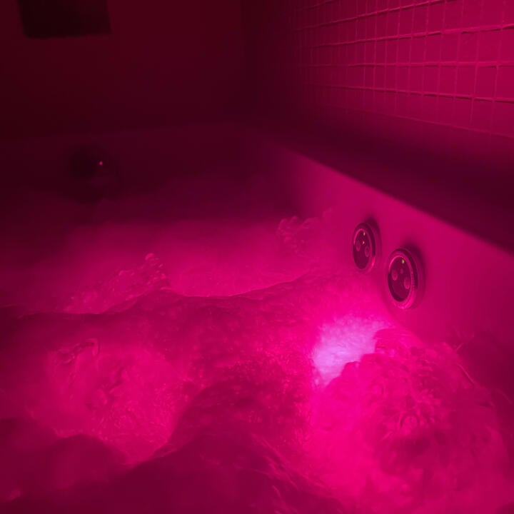 Luna Spas 5 star review on 2nd March 2022