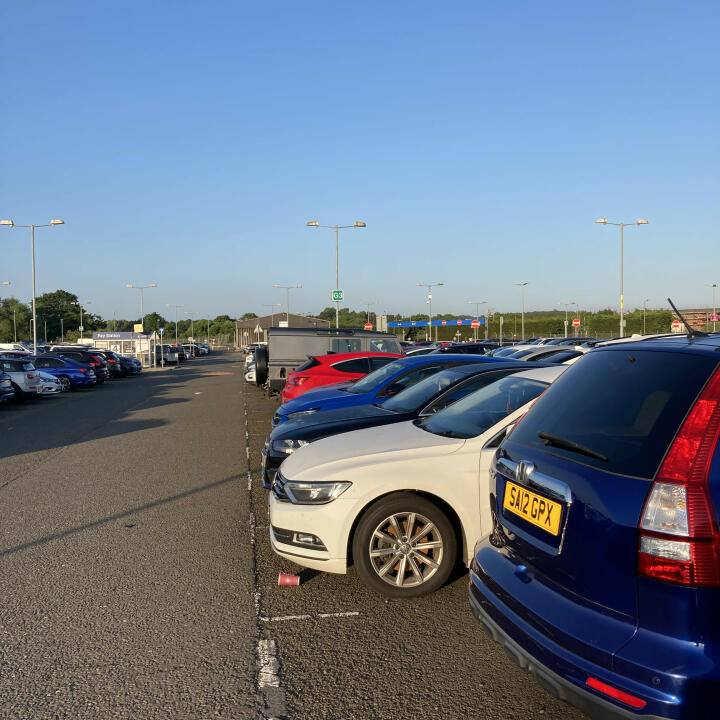 Edinburgh Airport Parking 5 star review on 27th June 2023