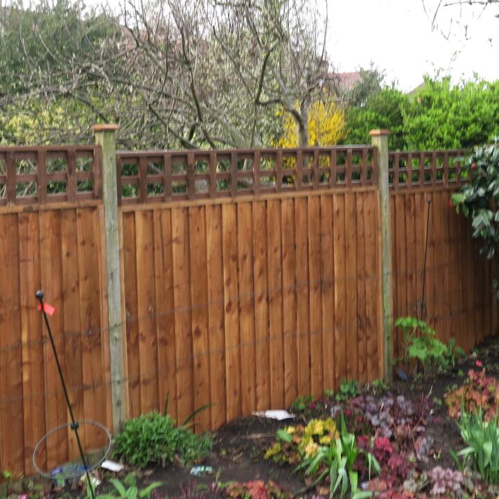 Barnard Fencing LTD 5 star review on 21st March 2017
