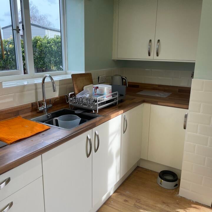 Wren Kitchens 5 star review on 3rd April 2023
