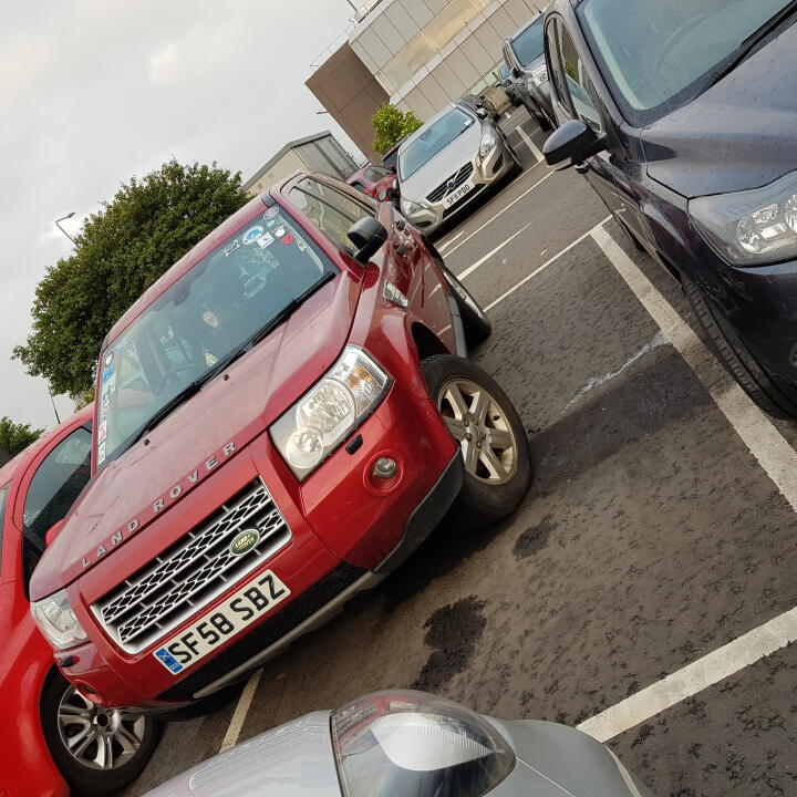 Edinburgh Airport Parking 2 star review on 3rd October 2018