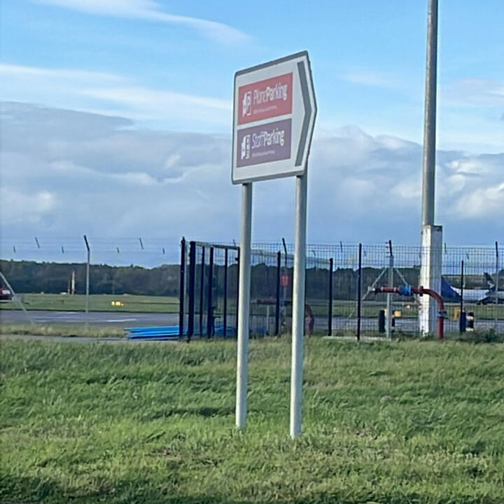 Edinburgh Airport Parking 5 star review on 9th October 2022