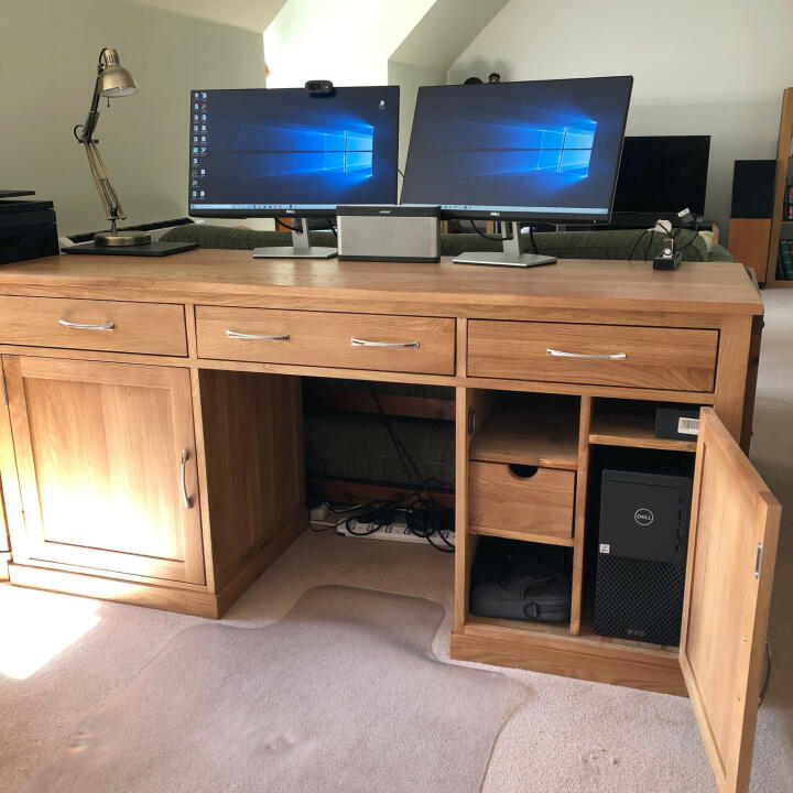 Only Oak Furniture 5 star review on 16th April 2021