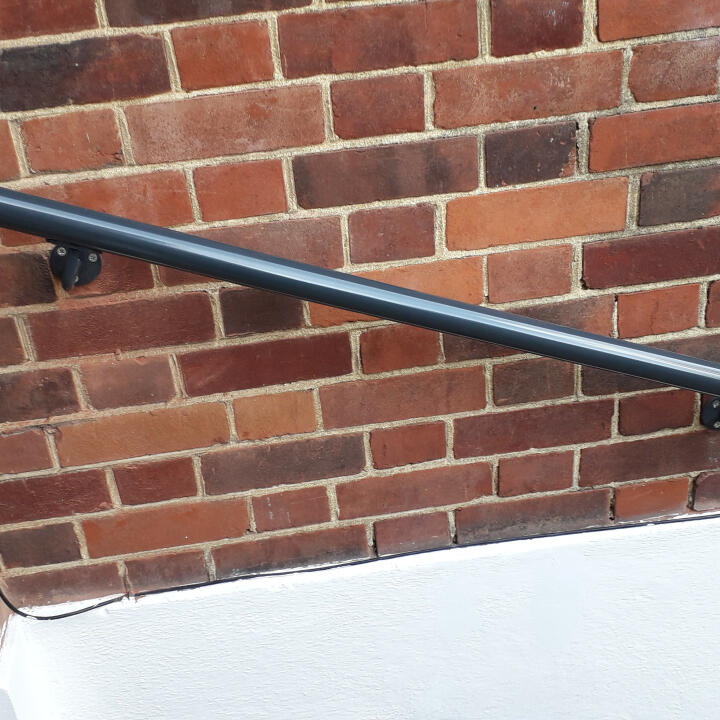 SimpleHandrails.co.uk 4 star review on 30th April 2022