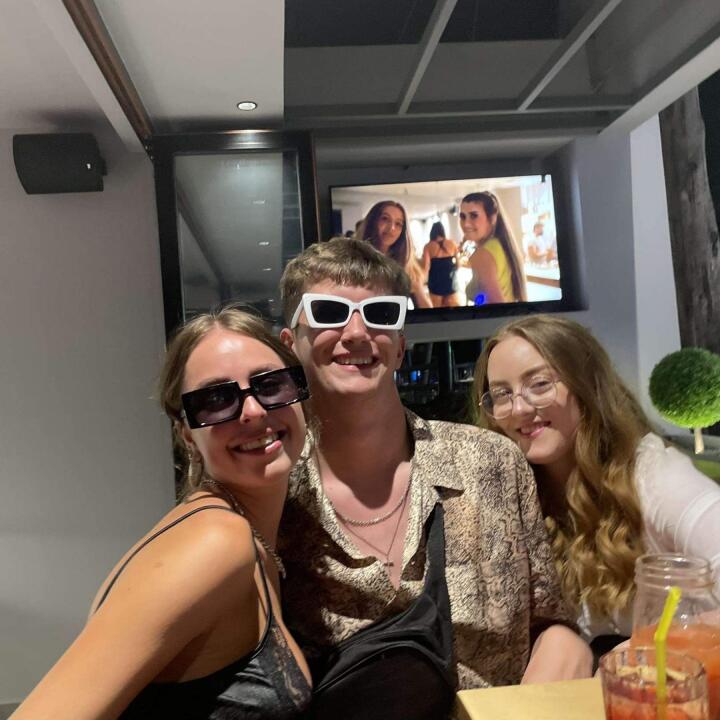 Party Hard Travel 5 star review on 9th August 2021