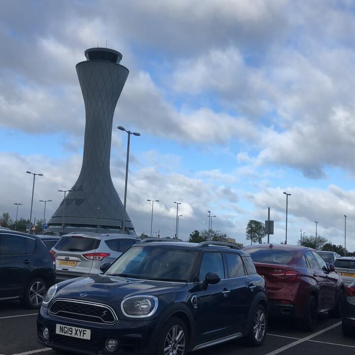 Edinburgh Airport Parking 5 star review on 31st May 2022