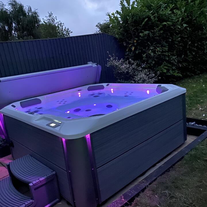 Happy Hot Tubs 5 star review on 10th July 2020
