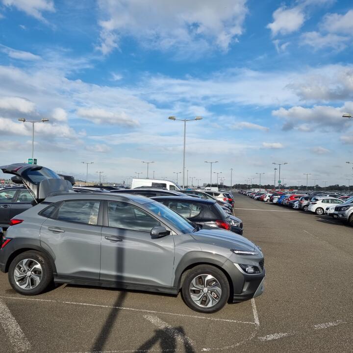 Edinburgh Airport Parking 5 star review on 27th October 2023