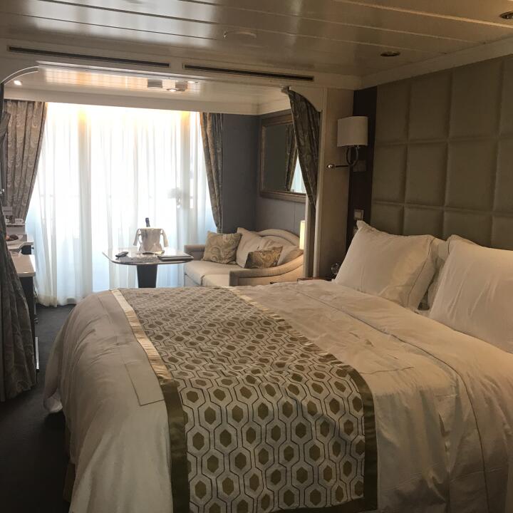 Six Star Cruises 5 star review on 27th January 2022