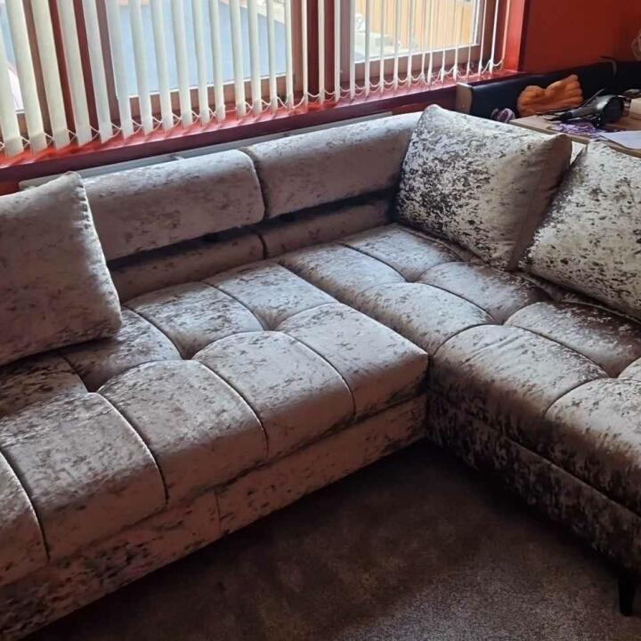 M Sofas Limited 5 star review on 21st November 2023