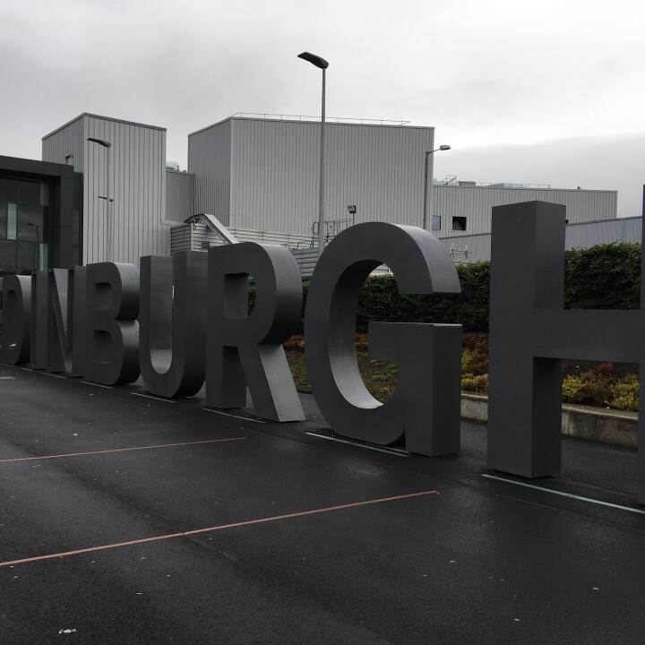 Edinburgh Airport Parking 5 star review on 6th August 2018