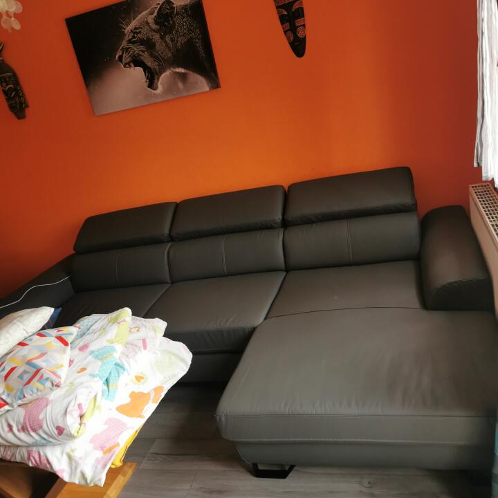 M Sofas Limited 5 star review on 5th July 2023