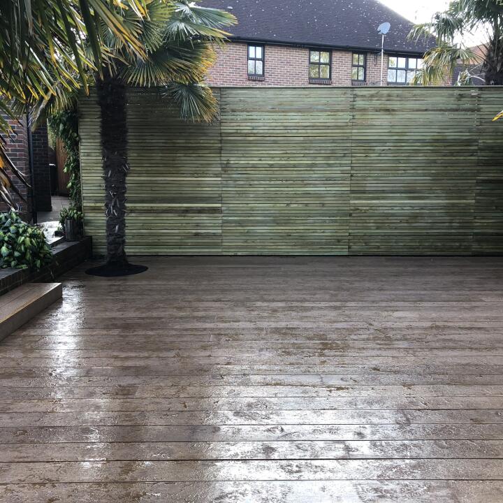 London Decking Company  5 star review on 12th April 2019