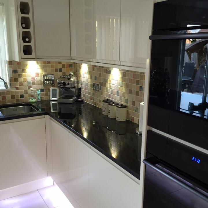 Statement Kitchens 5 star review on 11th May 2020