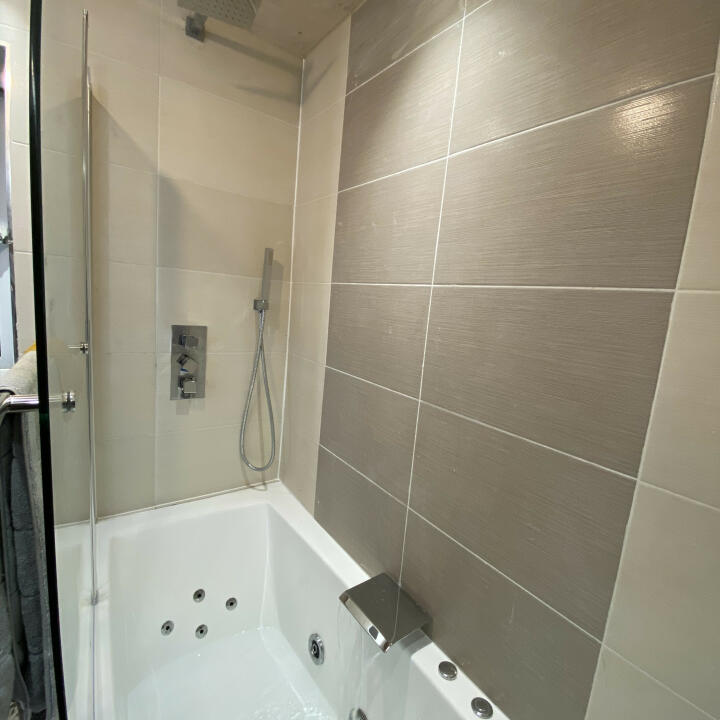 Ergonomic Designs Bathrooms 5 star review on 20th January 2022
