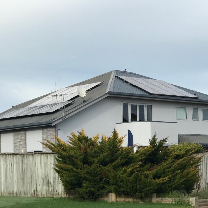 Harrisons Solar 5 star review on 4th October 2017
