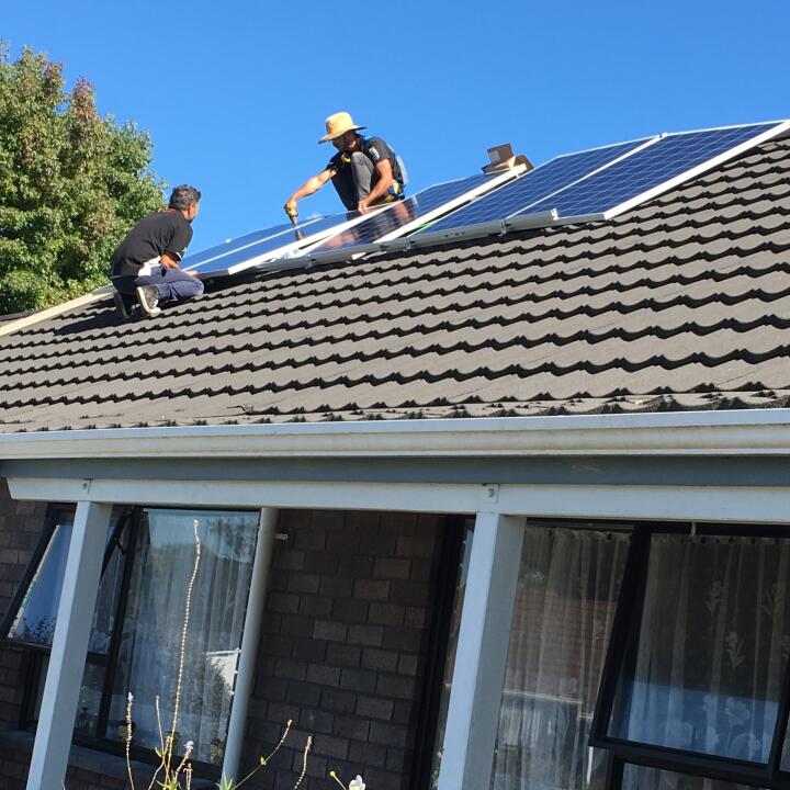 Harrisons Solar 5 star review on 23rd June 2019