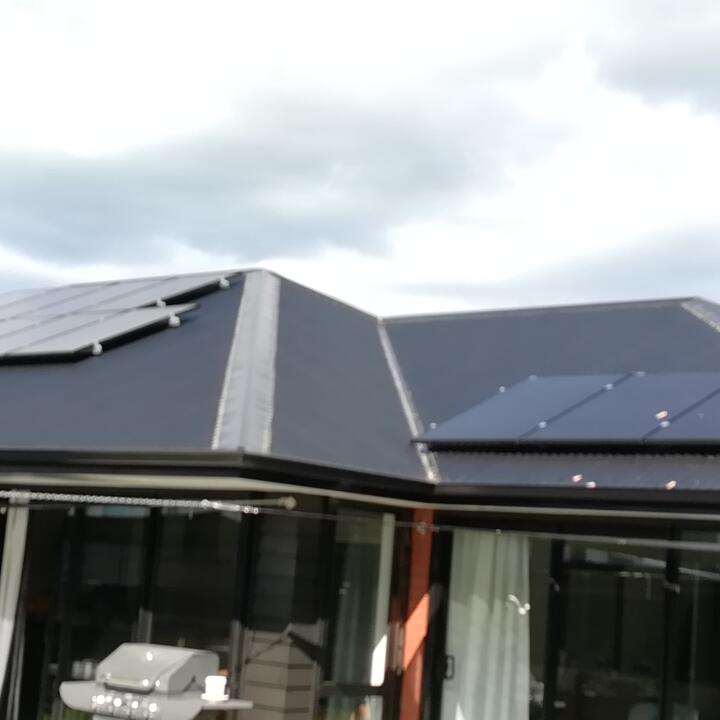 Harrisons Solar 5 star review on 9th December 2018