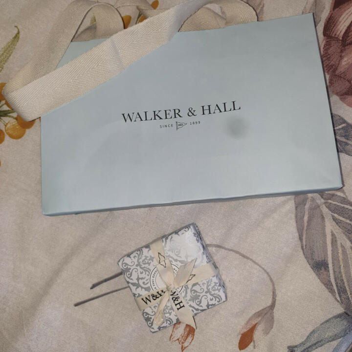 Walker and Hall 5 star review on 22nd March 2023
