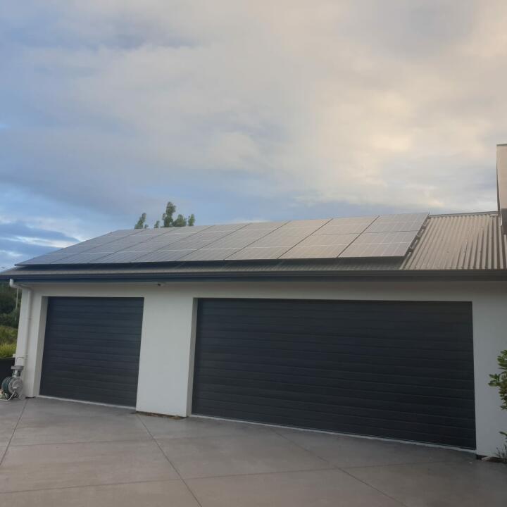 Harrisons Solar 5 star review on 3rd April 2022