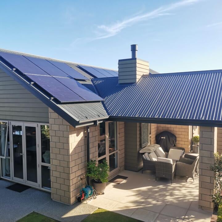 Harrisons Solar 5 star review on 7th April 2024