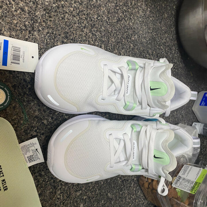 StockX 1 star review on 2nd November 2022